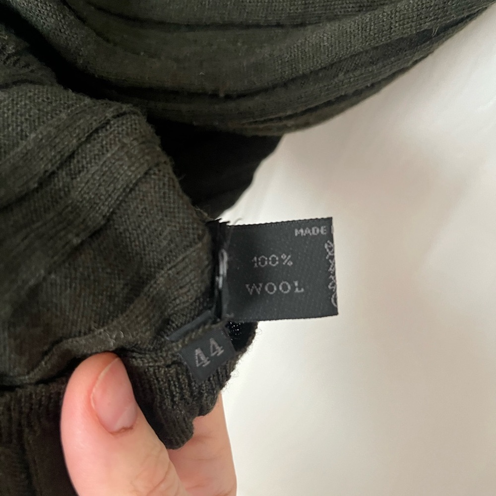 Prada Green Ribbed 100% Wool Shirt - Picture 5 of 6